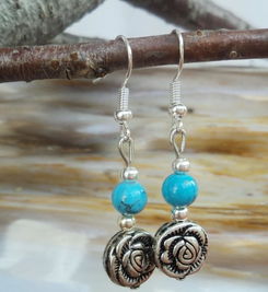 廠家直銷 探秘云南民族布藝香包——植草工藝與旅游文創的完美融合